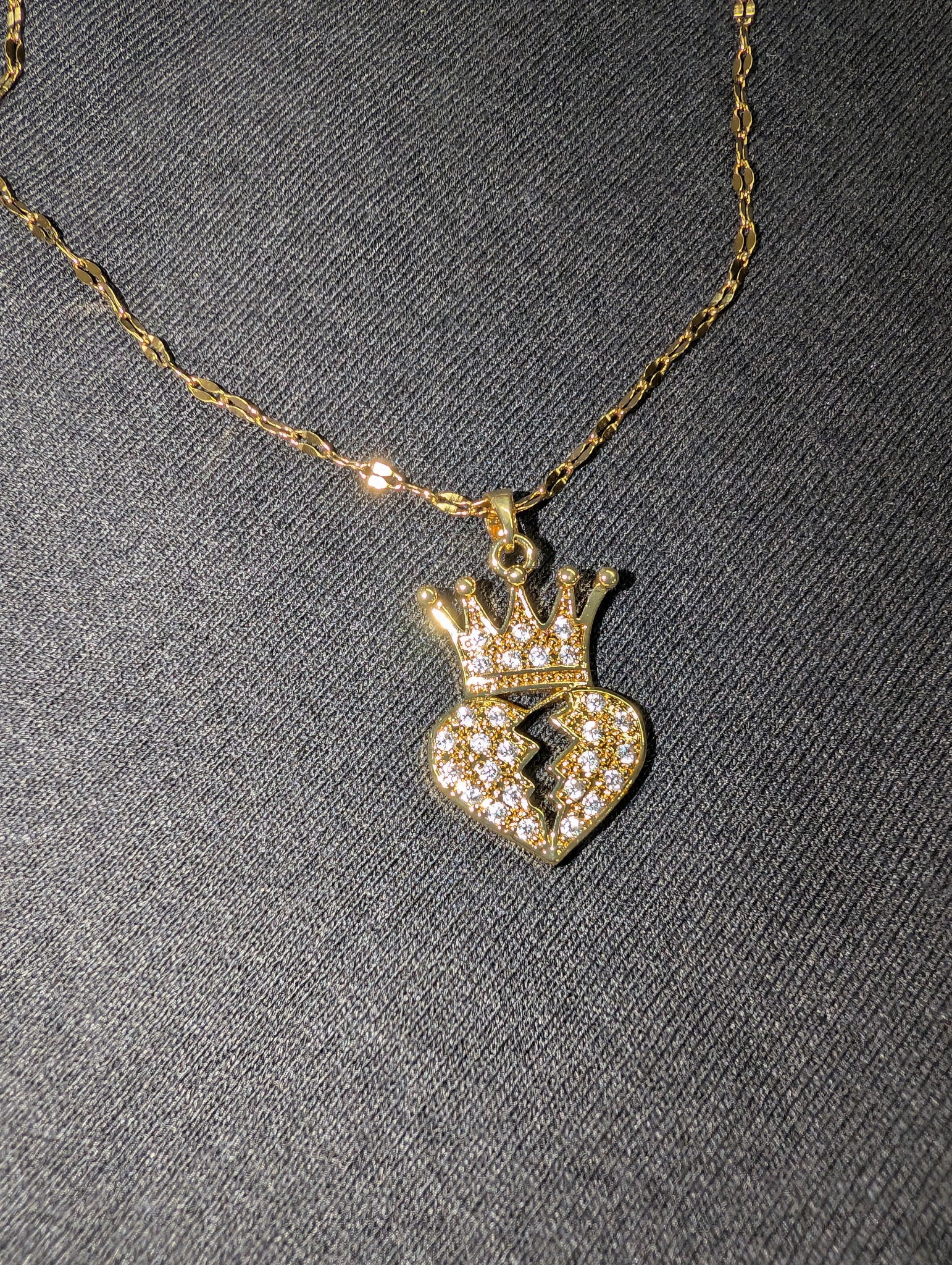 Heart w/Crown Pendant