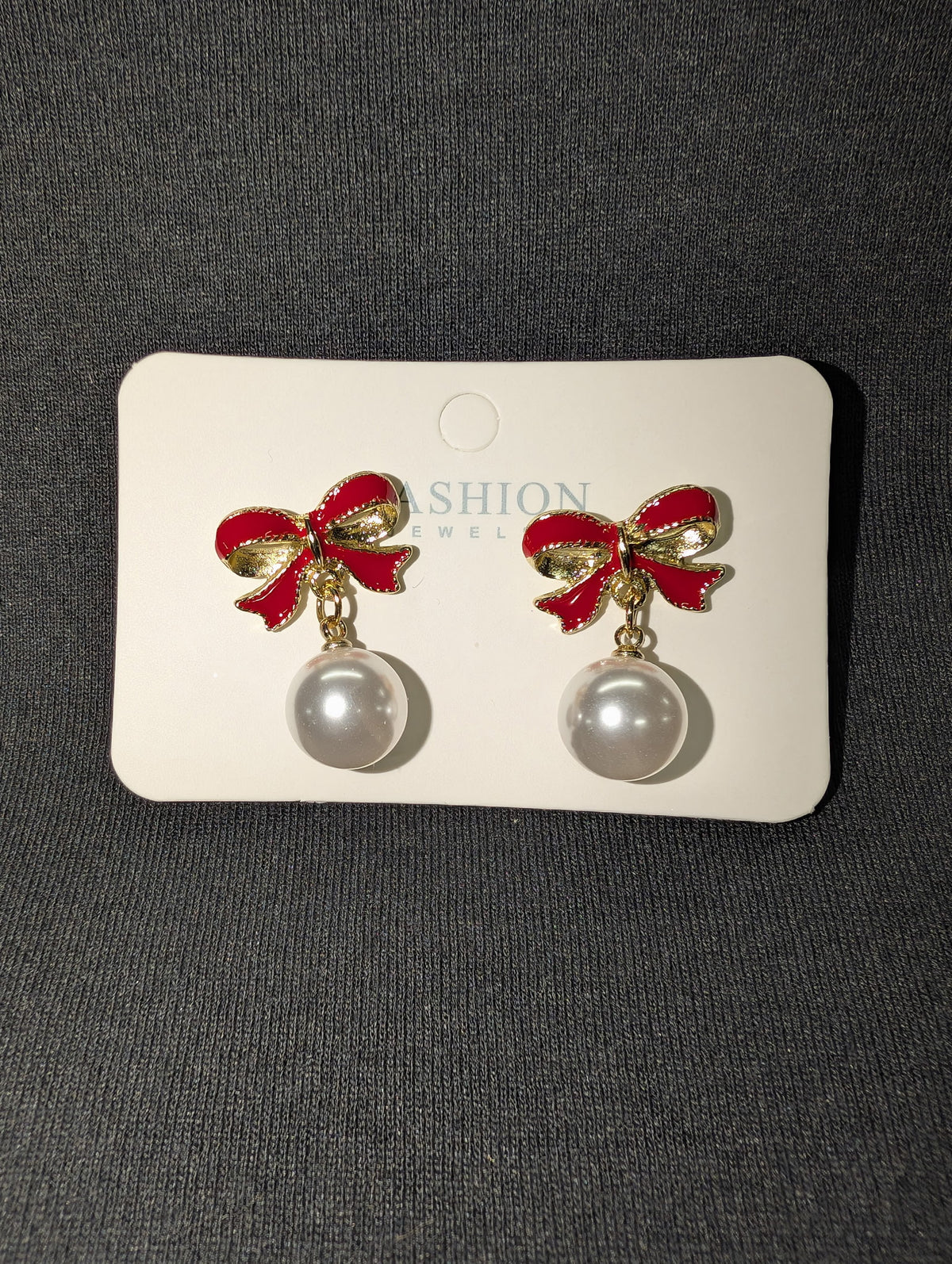 Red Bow w/Pearl Earrings